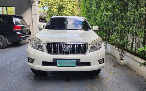 White Toyota Prado 2013 for sale in Quezon City-1