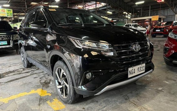 Sell White 2020 Toyota Rush in Pasig-2