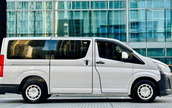 Sell White 2020 Toyota Hiace in Makati-9