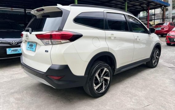 Selling White Toyota Will 2020 in Quezon City-3