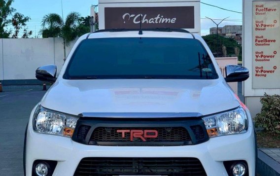 Sell White 2019 Toyota Hilux in Manila-7