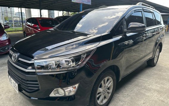 White Toyota Innova 2020 for sale in Parañaque-1