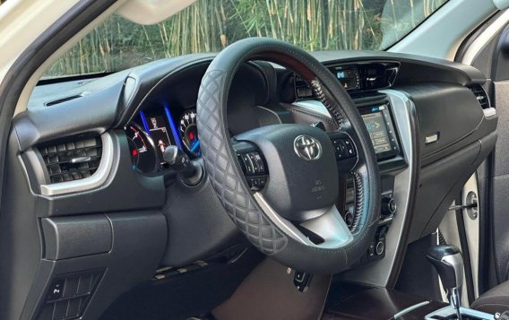 White Toyota Fortuner 2019 for sale in Manila-5