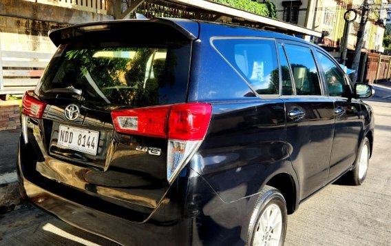 Sell Bronze 2016 Toyota Innova in Quezon City-3
