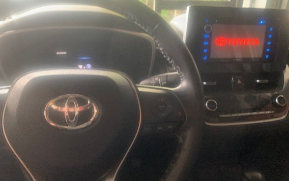Selling White Toyota Altis 2020 in Quezon City-3