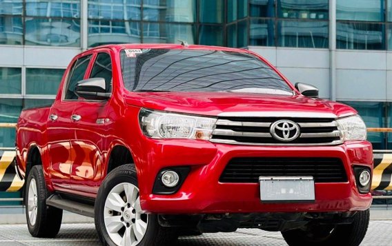 White Toyota Hilux 2019 for sale in Makati-1