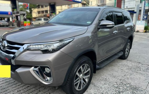 White Toyota Fortuner 2016 for sale in Automatic-1