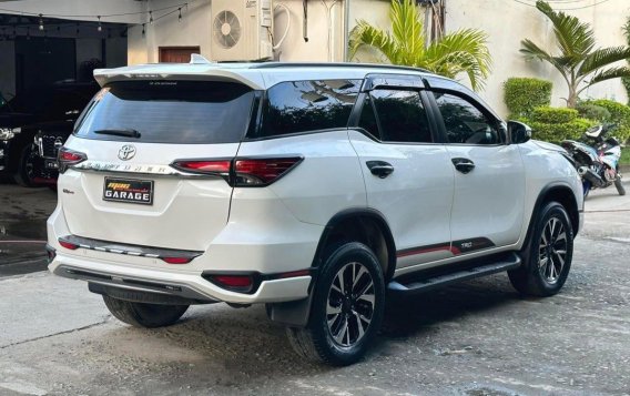 White Toyota Fortuner 2019 for sale in Manila-4