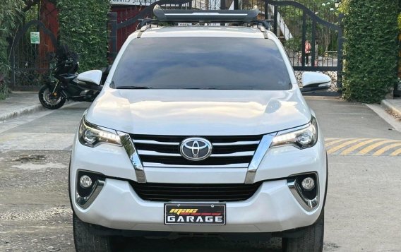 Sell White 2017 Toyota Fortuner in Manila-5