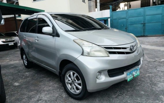 Selling White Toyota Avanza 2014 in Quezon City-7