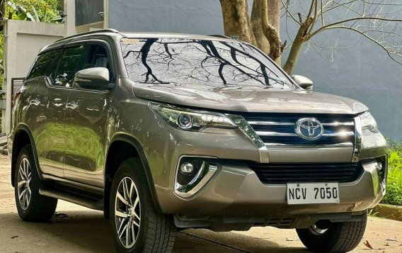 Sell White 2019 Toyota Fortuner in Pasay-1