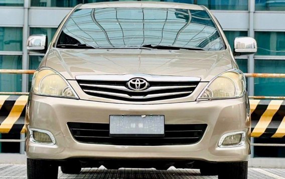 White Toyota Innova 2011 for sale in Makati