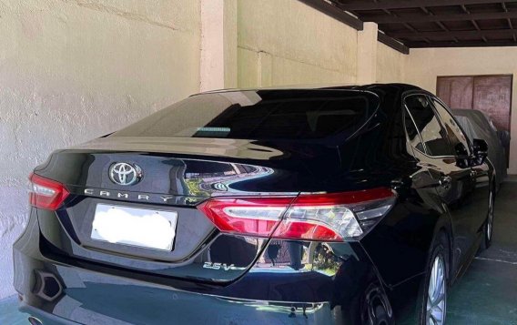 Selling White Toyota Camry 2019 in Parañaque-3