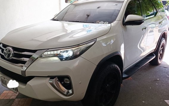 Pearl White Toyota Fortuner 2018 for sale in Manila