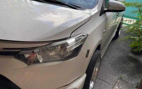 Selling White Toyota Vios 2018 in Manila-1