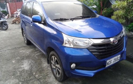 Selling White Toyota Avanza 2016 in Makati