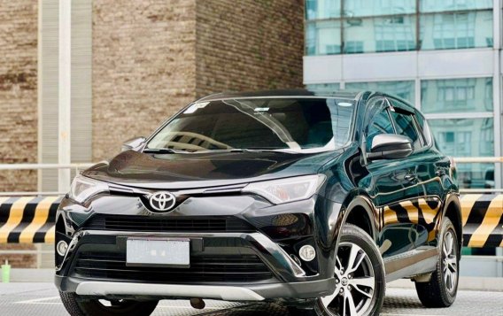 Sell White 2017 Toyota Rav4 in Makati-2