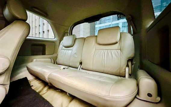 White Toyota Innova 2011 for sale in Makati-7