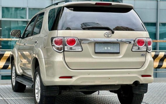 White Toyota Fortuner 2013 for sale in Makati-4