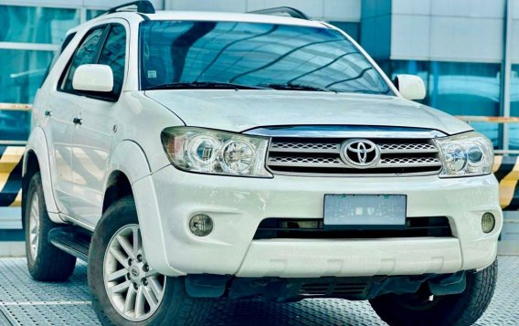 White Toyota Fortuner 2010 for sale in Automatic-1