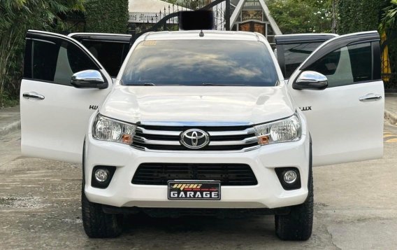 Sell White 2020 Toyota Hilux in Manila-1