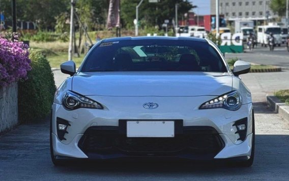Sell White 2018 Toyota 86 in Manila-1