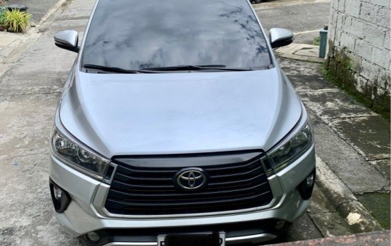 White Toyota Innova 2022 for sale in Marikina