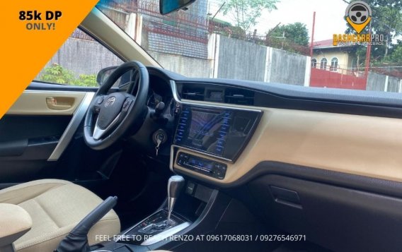 White Toyota Altis 2018 for sale in Manila-3