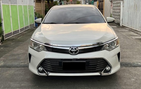 Sell Pearl White 2015 Toyota Camry in Bacoor-2