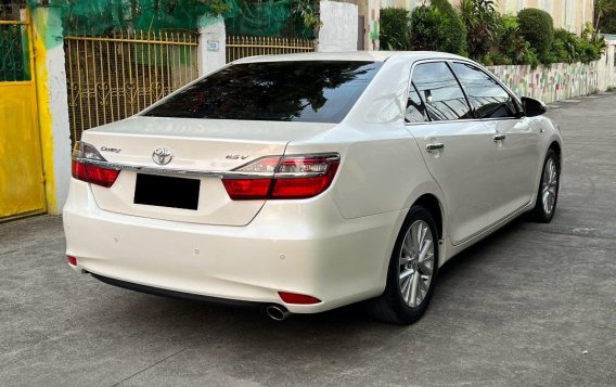 Sell Pearl White 2015 Toyota Camry in Bacoor-4
