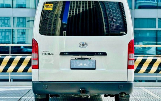 Sell White 2018 Toyota Hiace in Makati-3