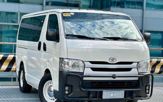 2018 Toyota Hiace  Commuter 3.0 M/T in Makati, Metro Manila-15