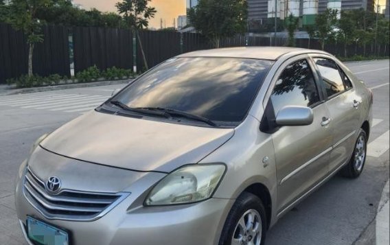 White Toyota Vios 2010 for sale in Manual-3