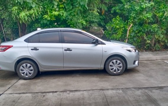 White Toyota Vios 2017 for sale in Las Piñas-3