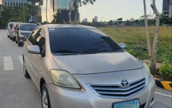 White Toyota Vios 2010 for sale in Manual-2