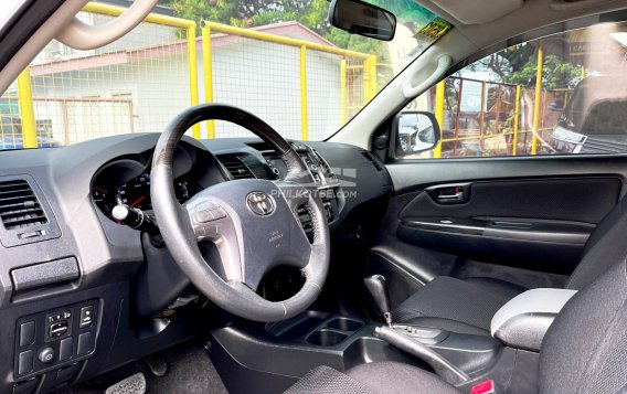 2016 Toyota Fortuner  2.7 G Gas A/T in Pasay, Metro Manila-7