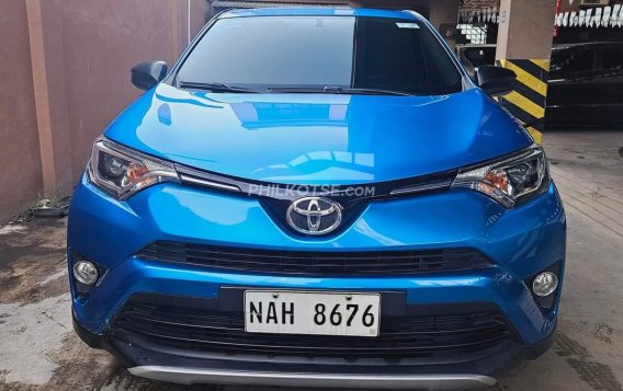 2018 Toyota RAV4 in Quezon City, Metro Manila-8