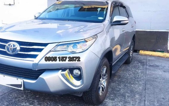 Silver Toyota Fortuner 2017 for sale in Quezon City-3