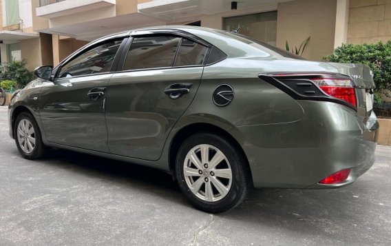 Selling White Toyota Vios 2017 in Manila-8