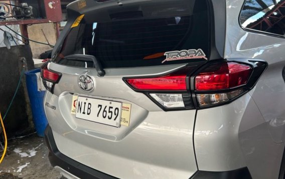 White Toyota Rush 2022 for sale in Quezon City-4
