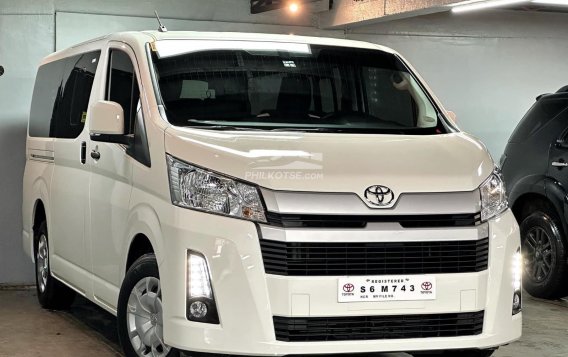 2022 Toyota Hiace  Commuter Deluxe in Manila, Metro Manila-19