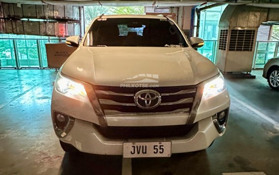 2016 Toyota Fortuner 2.4 V Pearl Diesel 4x2 AT in Parañaque, Metro Manila-9