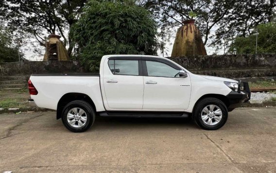 Sell White 2018 Toyota Hilux in Marikina-7
