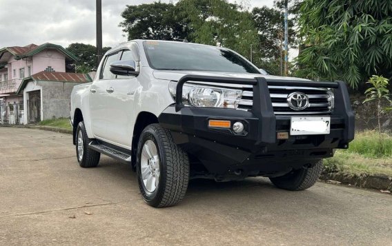 Sell White 2018 Toyota Hilux in Marikina-4