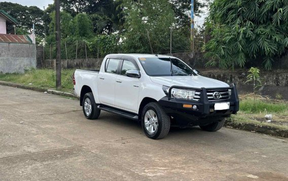 Sell White 2018 Toyota Hilux in Marikina-2