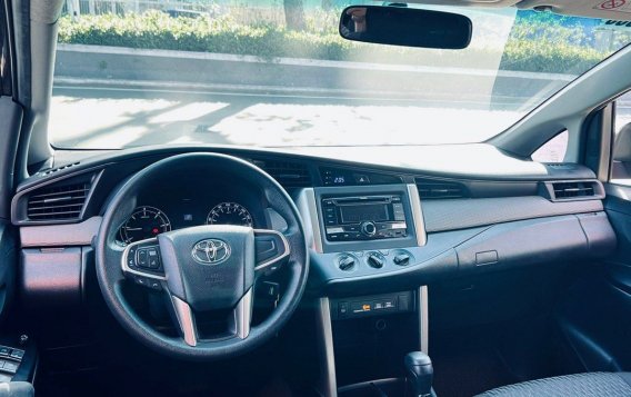 Sell White 2017 Toyota Innova in Quezon City-6