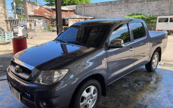Sell White 2008 Toyota Hilux in Pasig-5