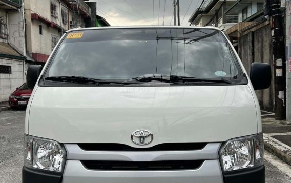 2021 Toyota Hiace  Commuter 3.0 M/T in Quezon City, Metro Manila-3