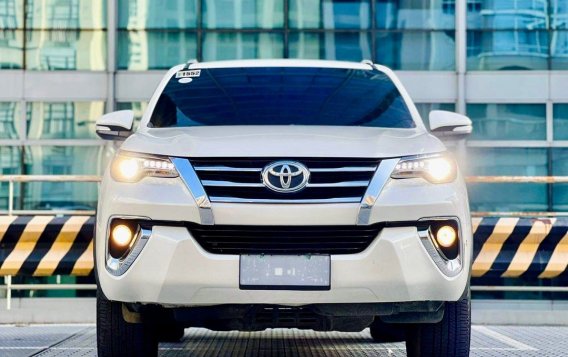 Selling White Toyota Fortuner 2017 in Makati