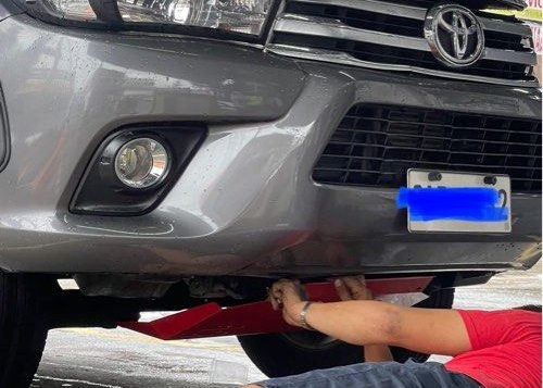 Sell White 2018 Toyota Hilux in Pasig-5